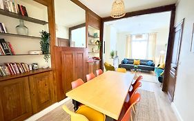 4 Chambres - Grande Maison - Parking - Jardin